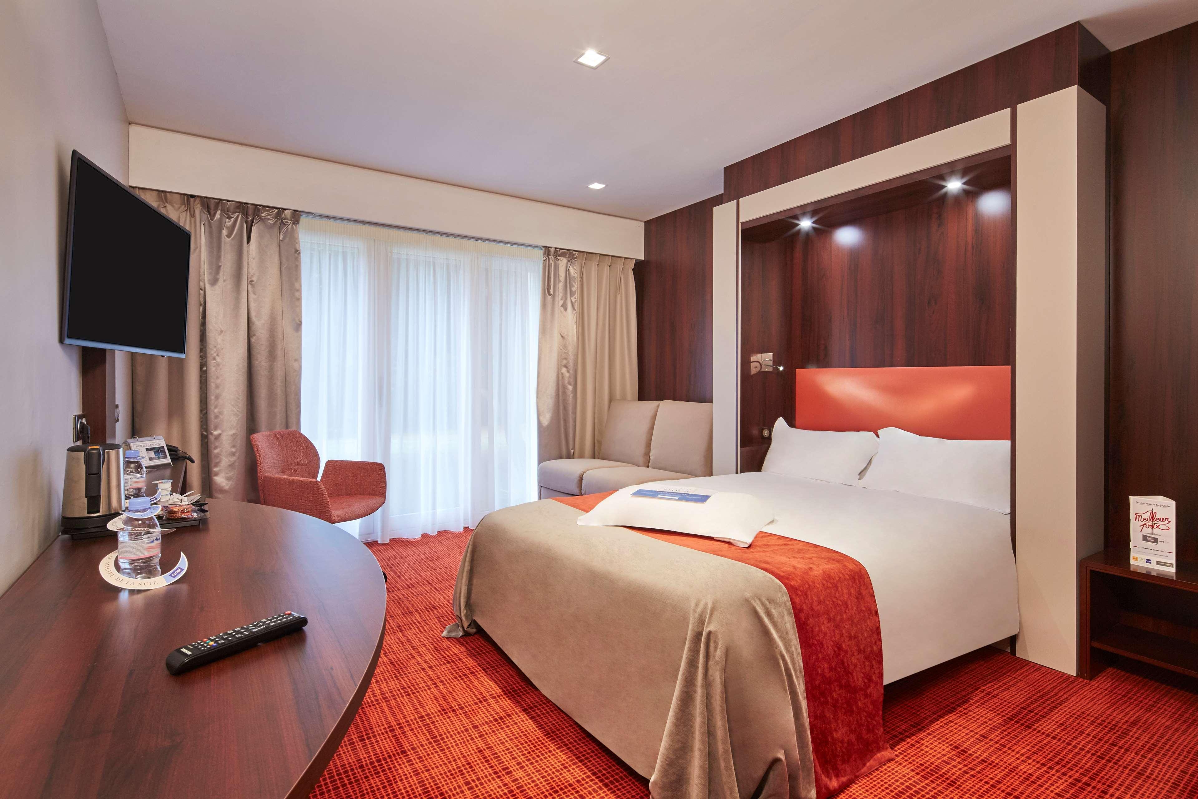 Kyriad Nantes Sud - Aeroport 3*