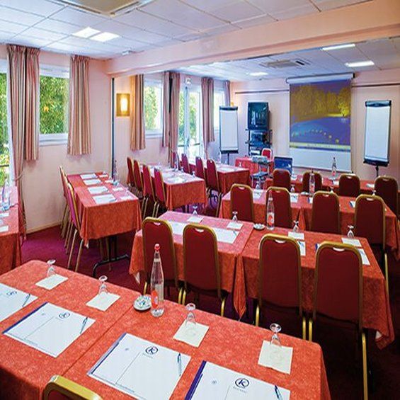 Kyriad Nantes Sud - Aeroport Hotel Bouaye